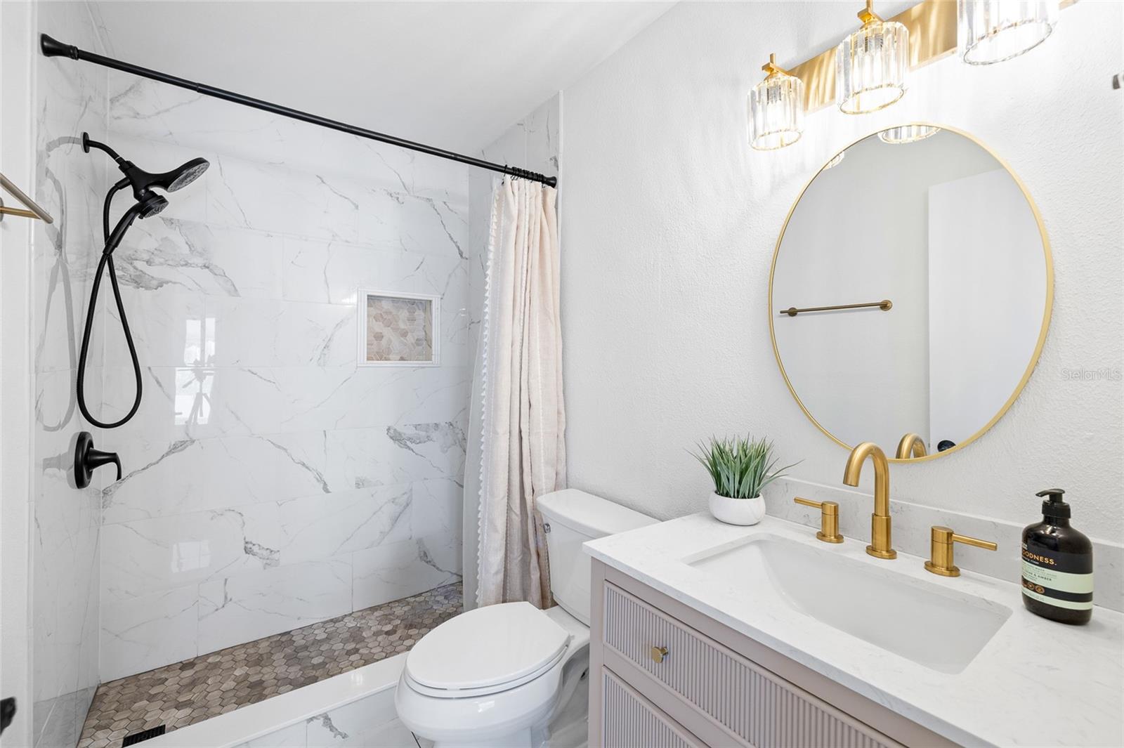 CARROLLWOOD MEADOWS UNIT XI - Residential