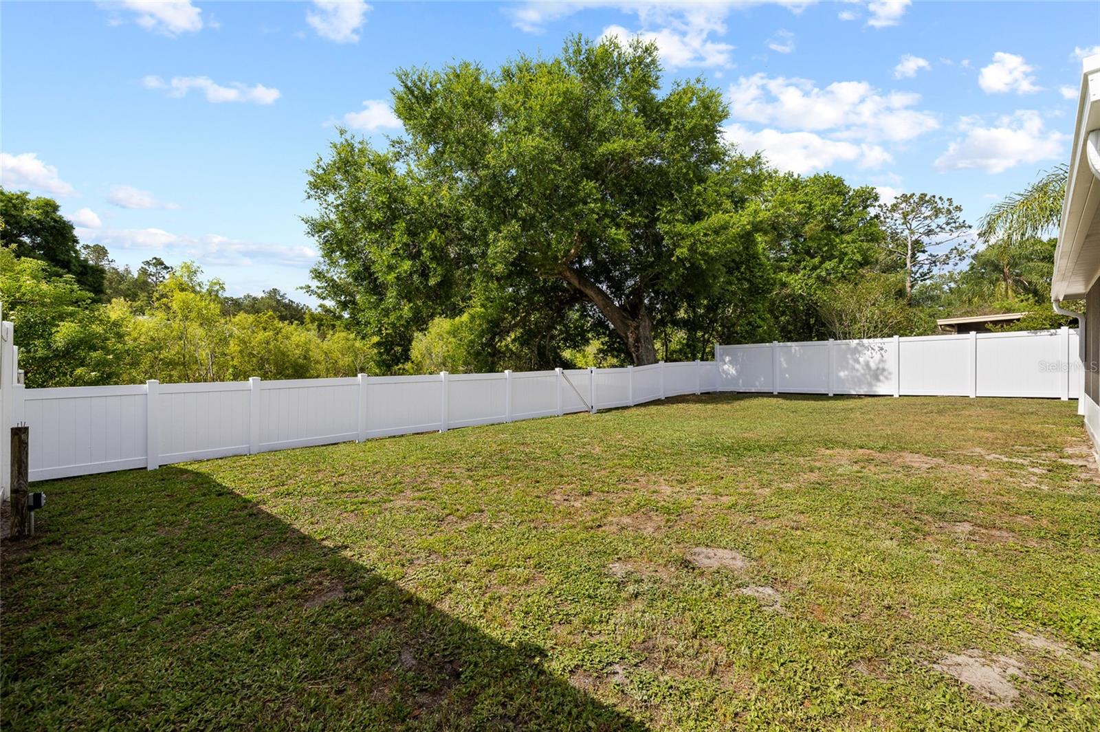 CARROLLWOOD MEADOWS UNIT XI - Residential