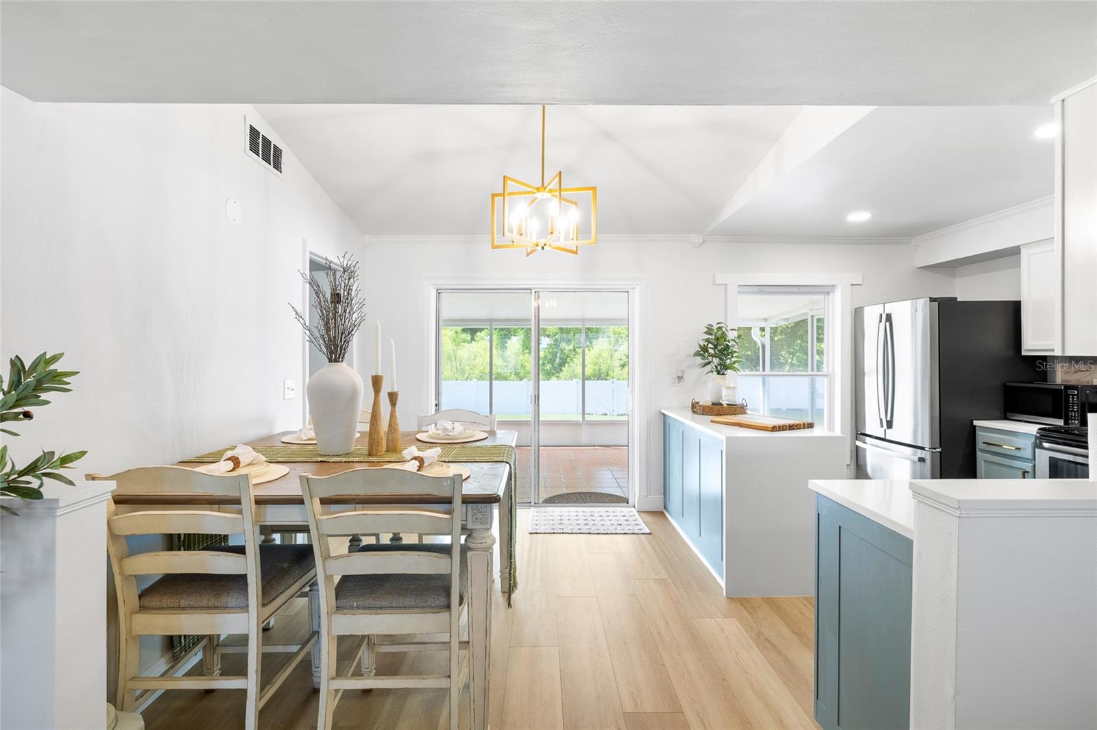 CARROLLWOOD MEADOWS UNIT XI - Residential