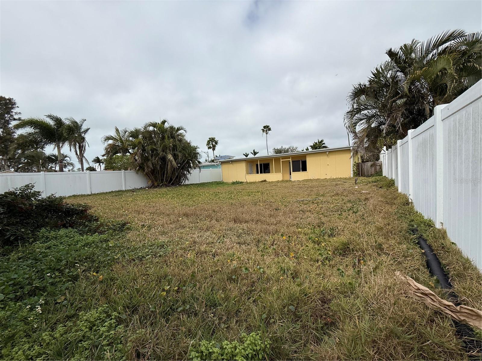 BOCA CIEGA ISLE - Residential