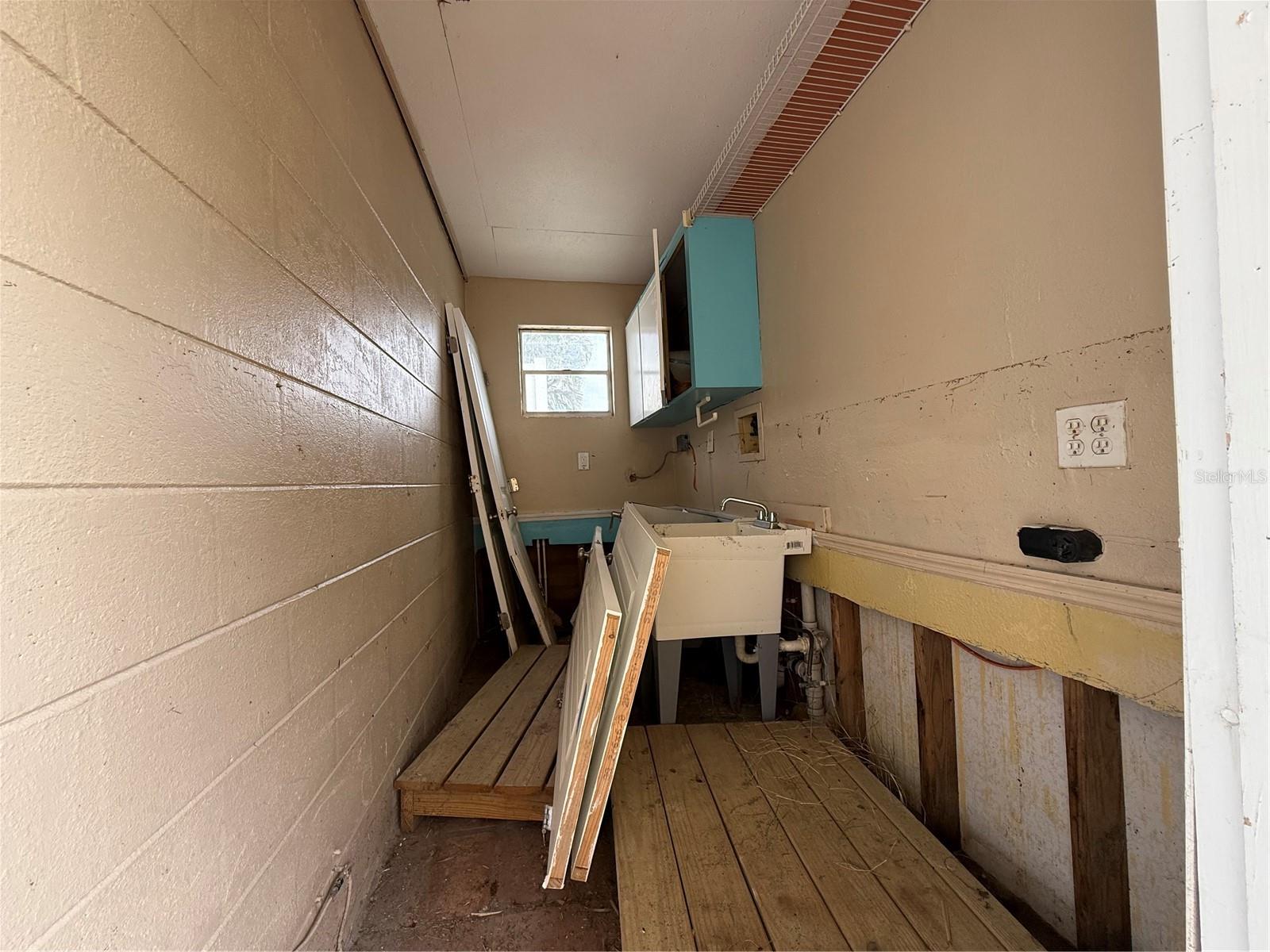 BOCA CIEGA ISLE - Residential