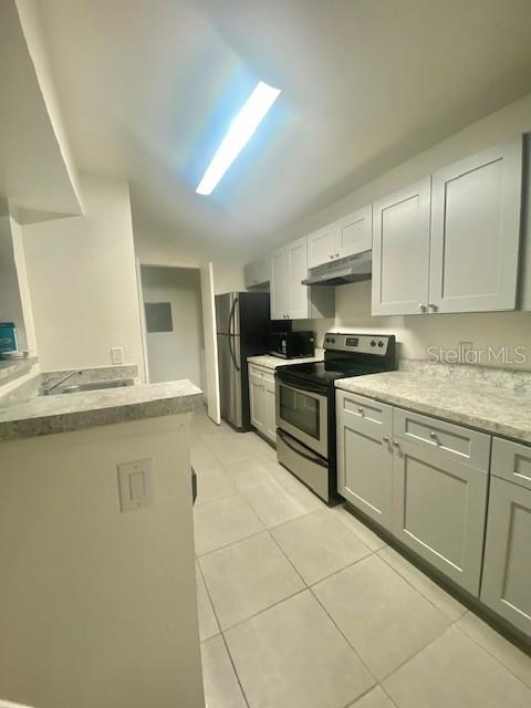 REGENCY GARDENS - Residential