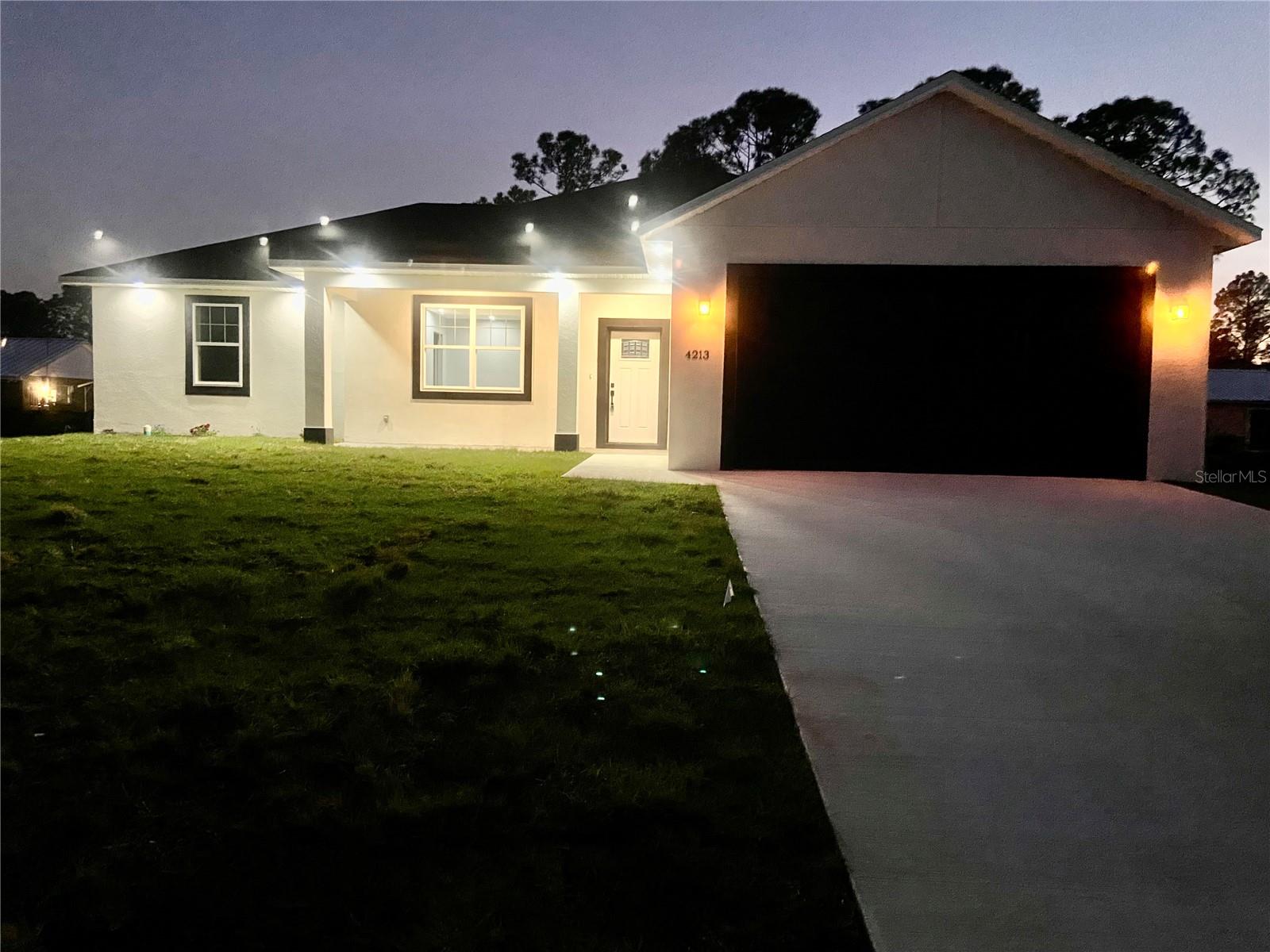 SEBRING COUNTRY ESTATE/SEB HILLS AREA - Residential