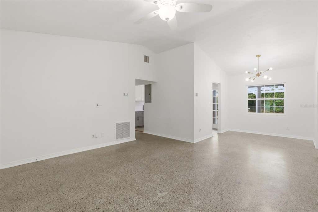 Photo of 724 Braidwood Lane, Orlando, FL 32803 (MLS # O6429806)