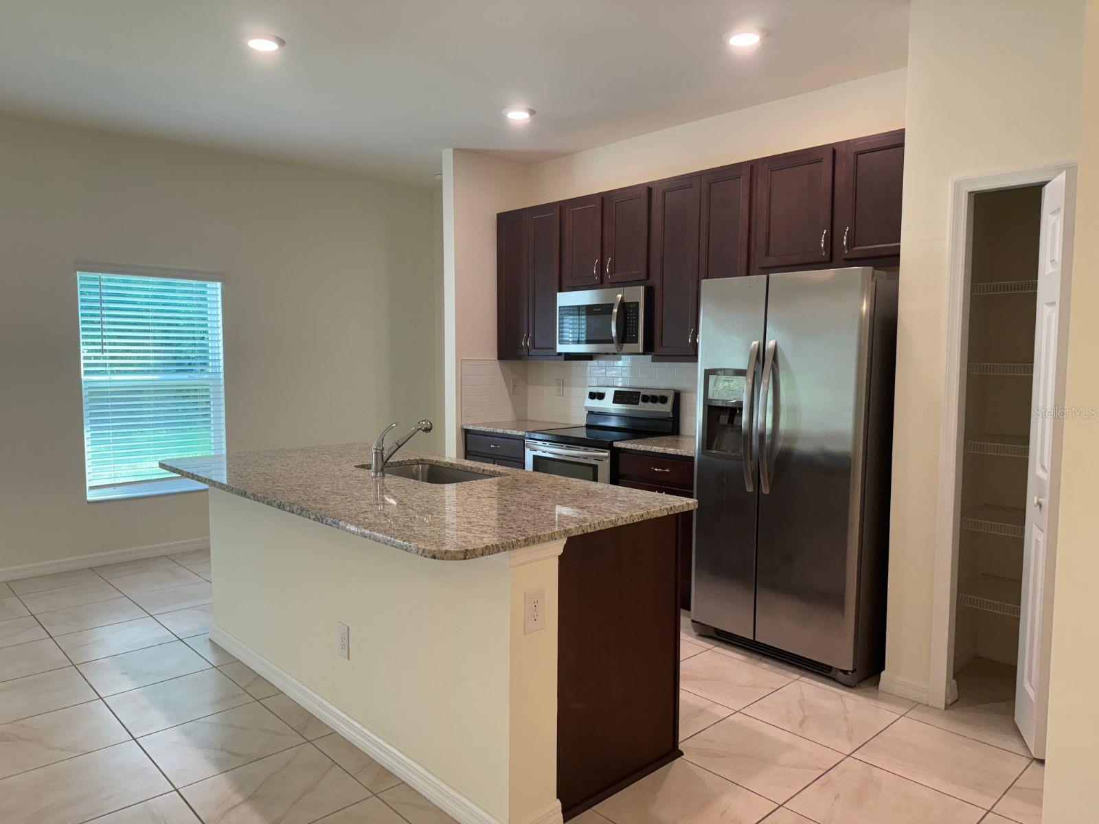 PORT CHARLOTTE SUB 08 - Residential Lease