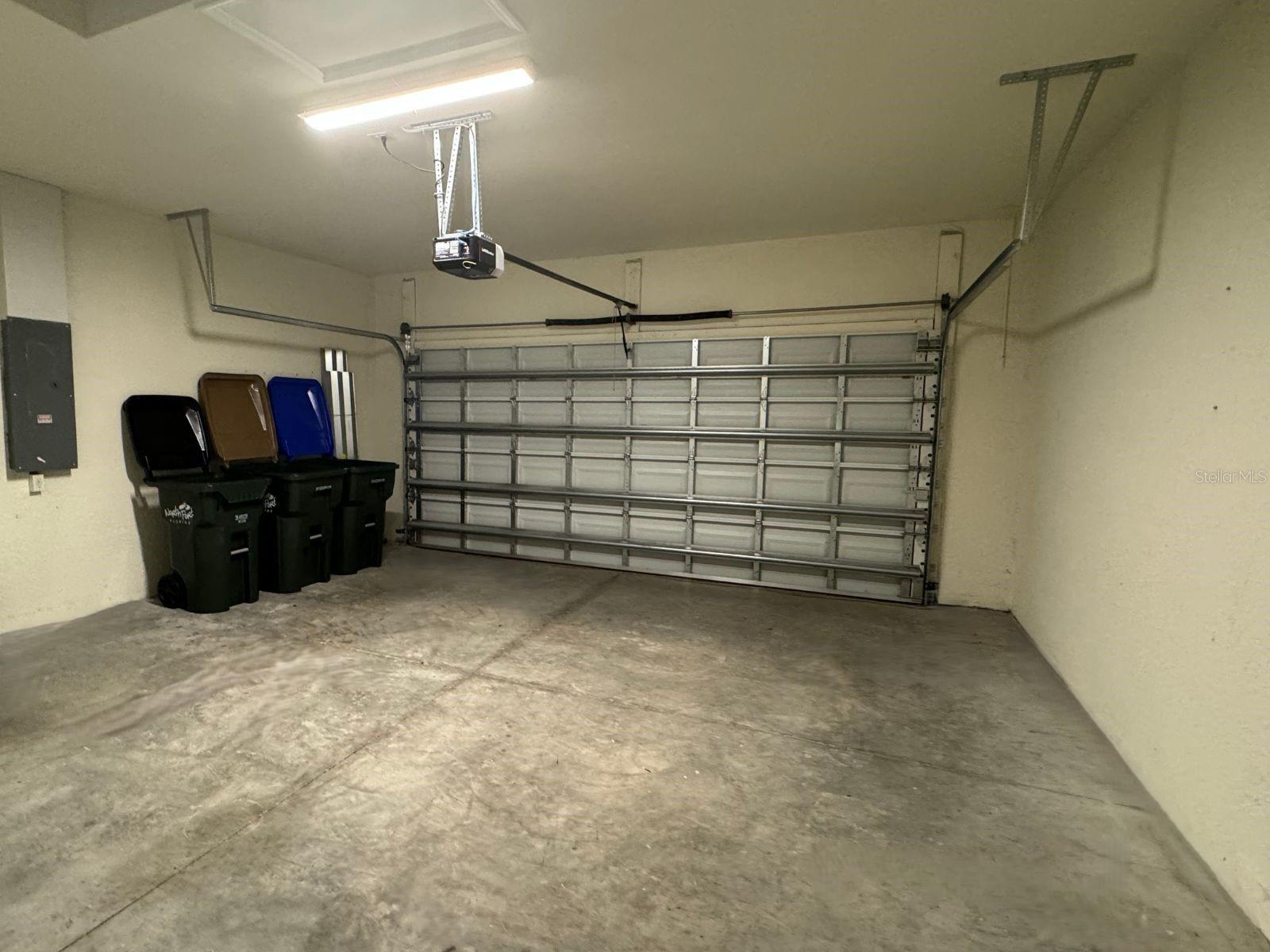 PORT CHARLOTTE SUB 08 - Residential Lease