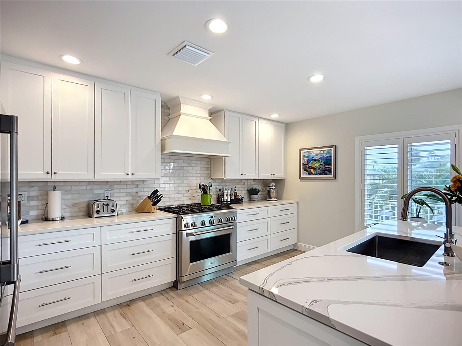 NORTH POINT HARBOUR UNIT TWO - Residential