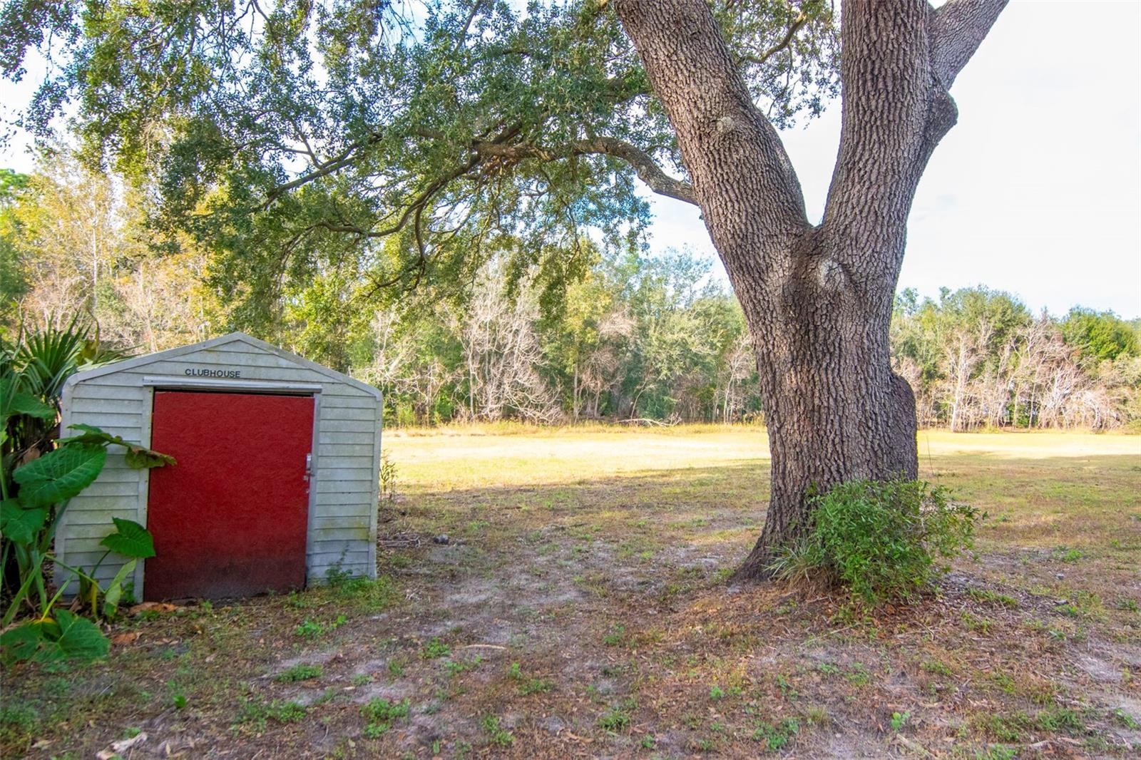 TURTLE LAKES - Residential