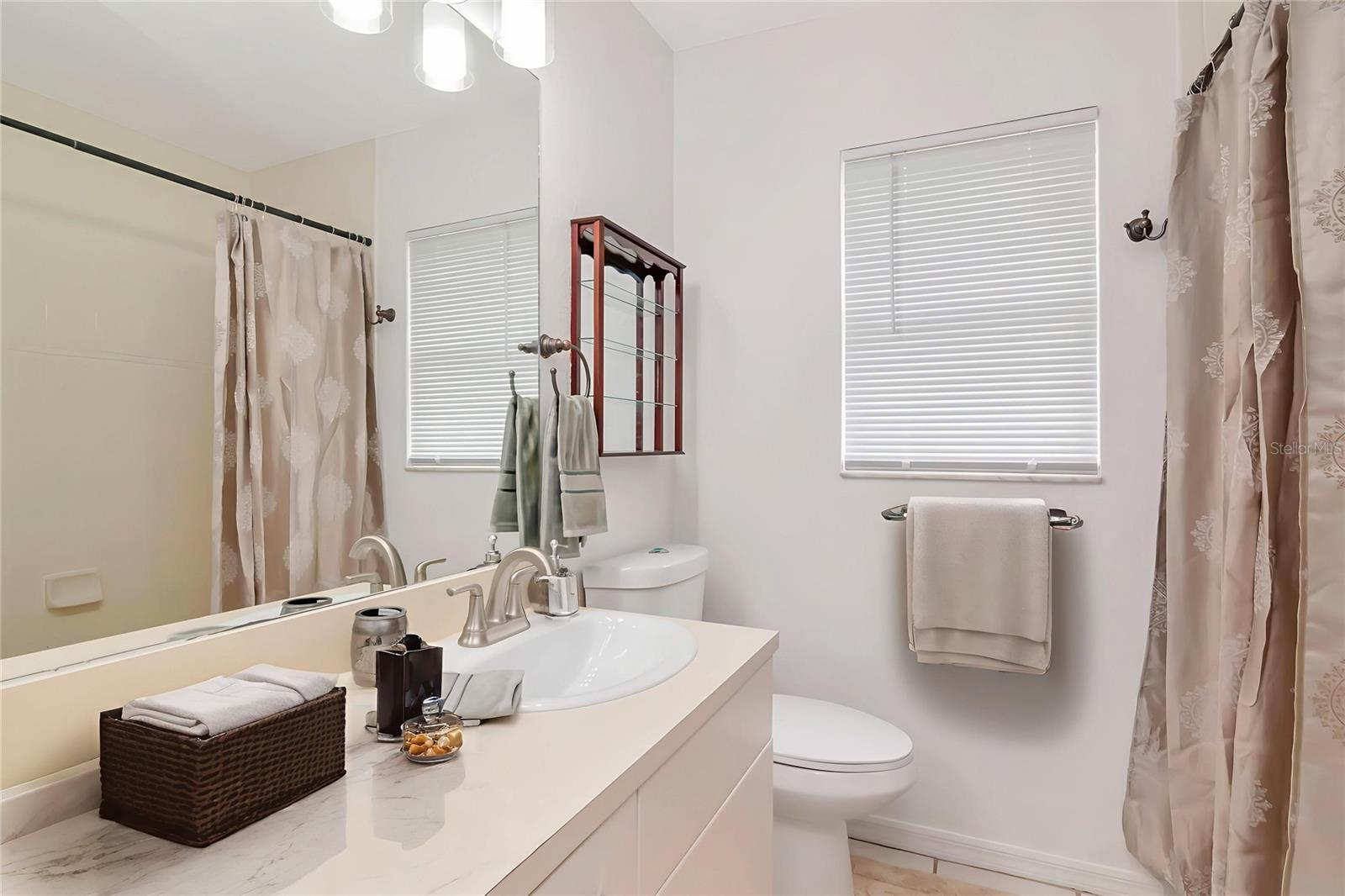 TURTLE LAKES - Residential