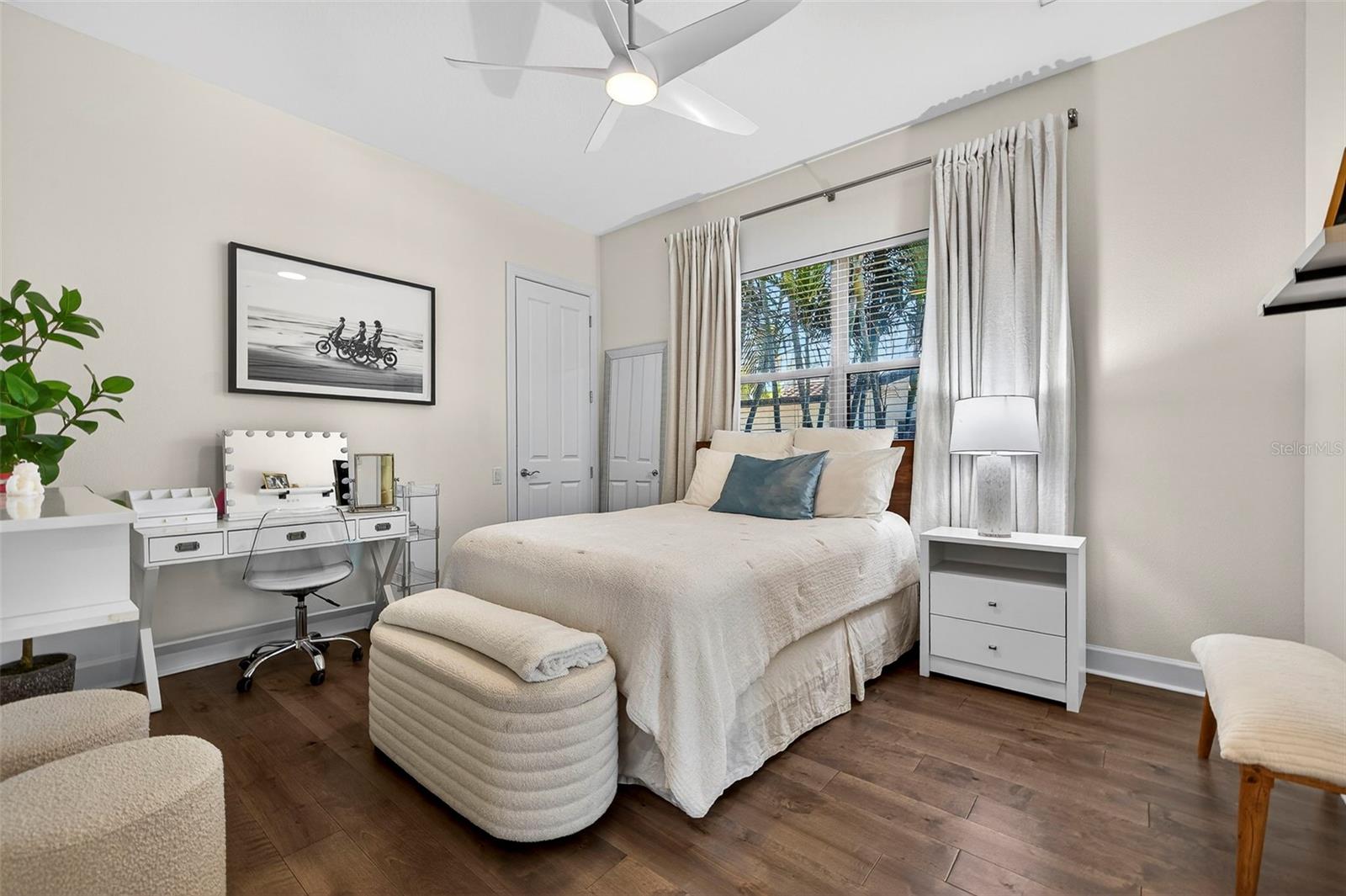 BROADWATER - Residential