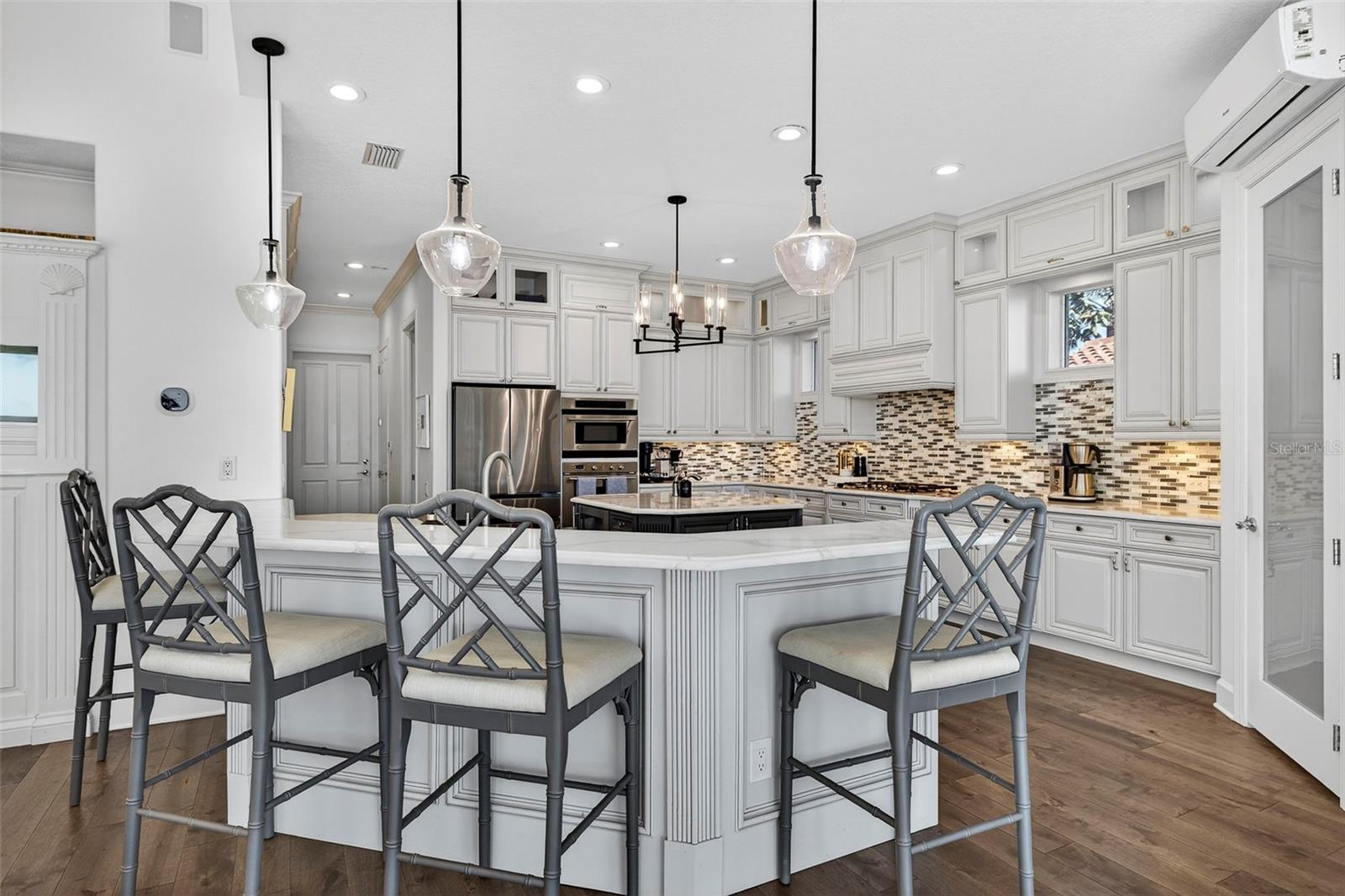 BROADWATER - Residential