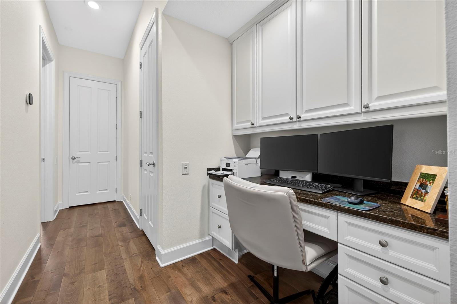 BROADWATER - Residential