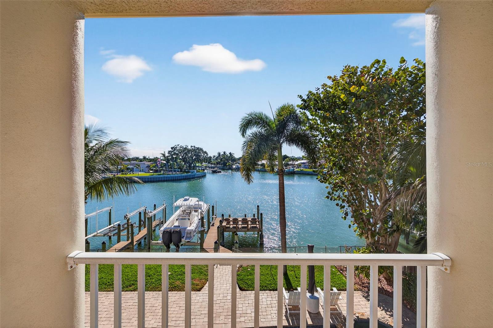 BROADWATER - Residential