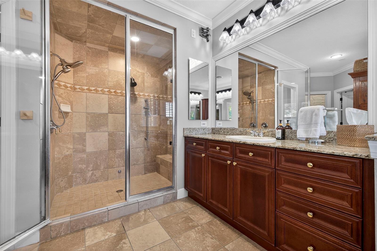 BROADWATER - Residential