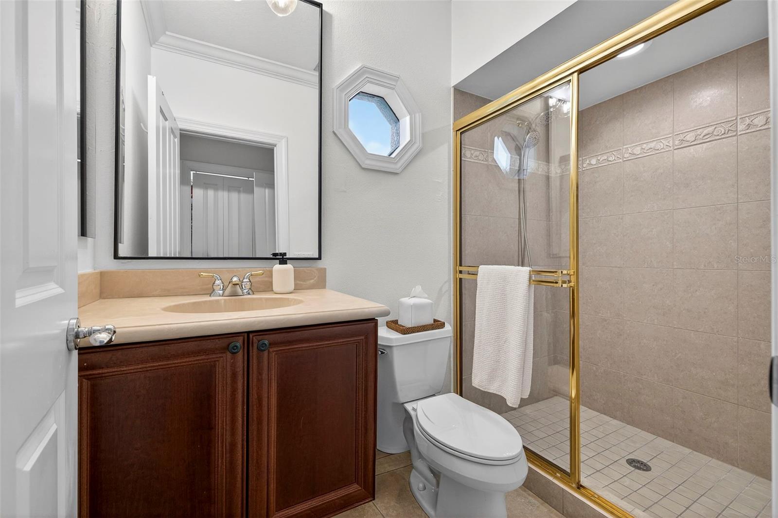 BROADWATER - Residential