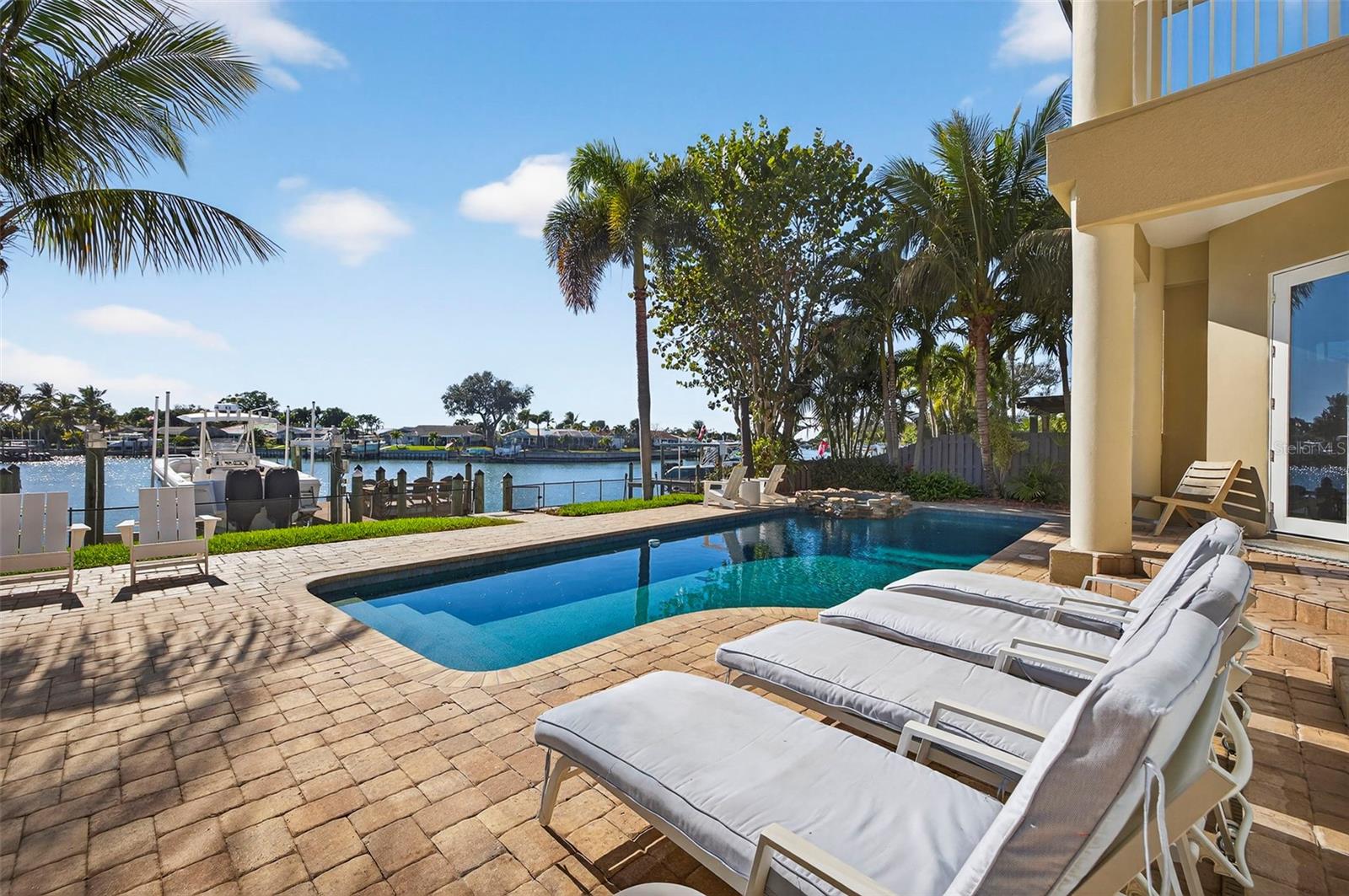 BROADWATER - Residential