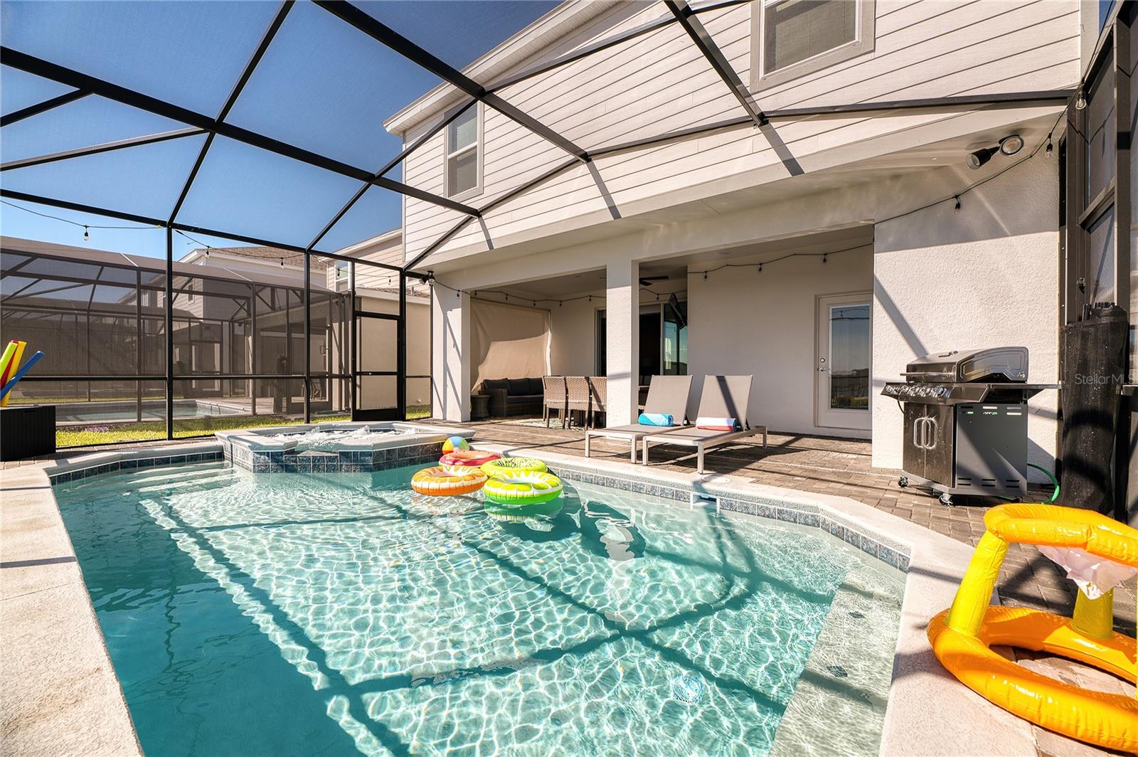 WINDSOR ISLAND RESIDENCE PH 2B - Residential