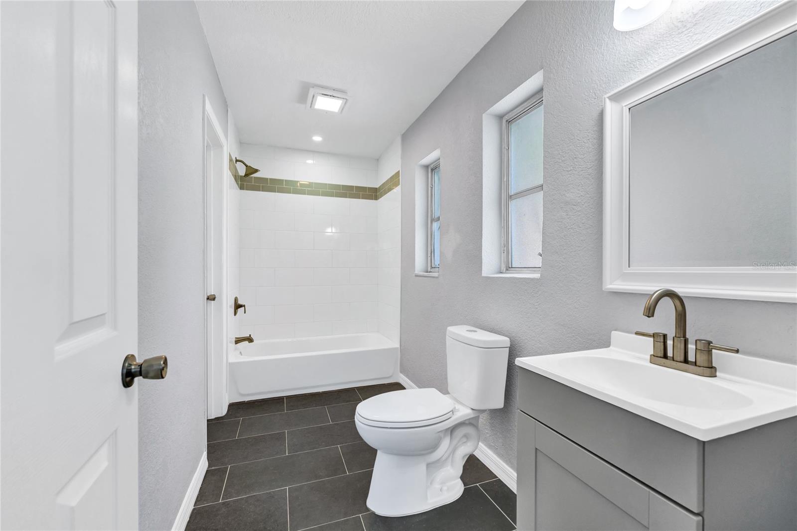 DELTONA FLORIDA LAKES UN 74 - Residential