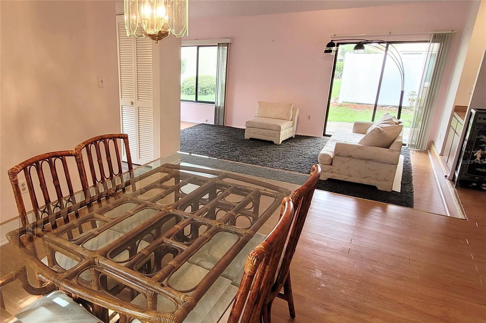 KNOLLS THE - Residential