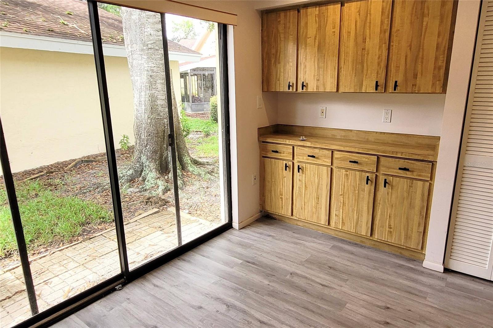 KNOLLS THE - Residential