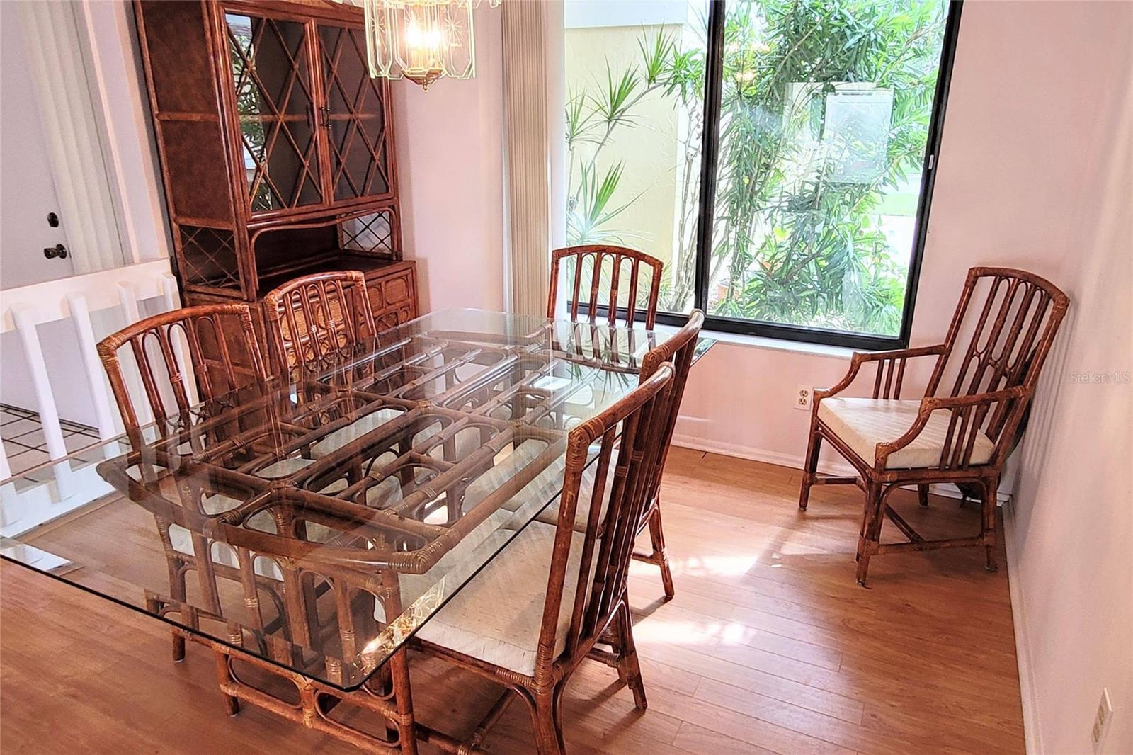 KNOLLS THE - Residential