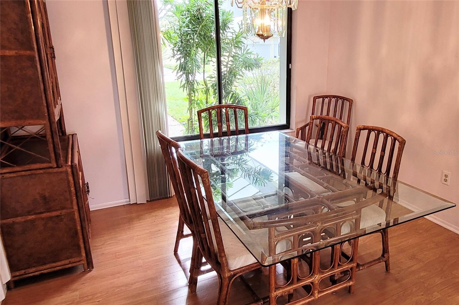 KNOLLS THE - Residential