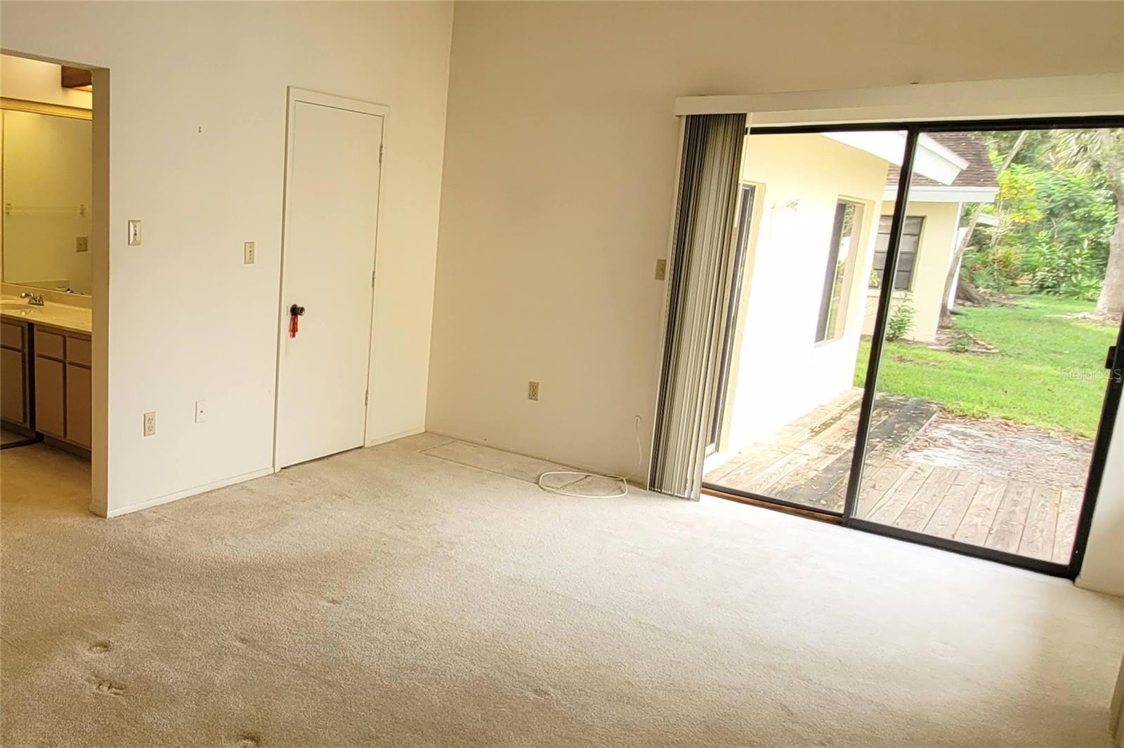 KNOLLS THE - Residential