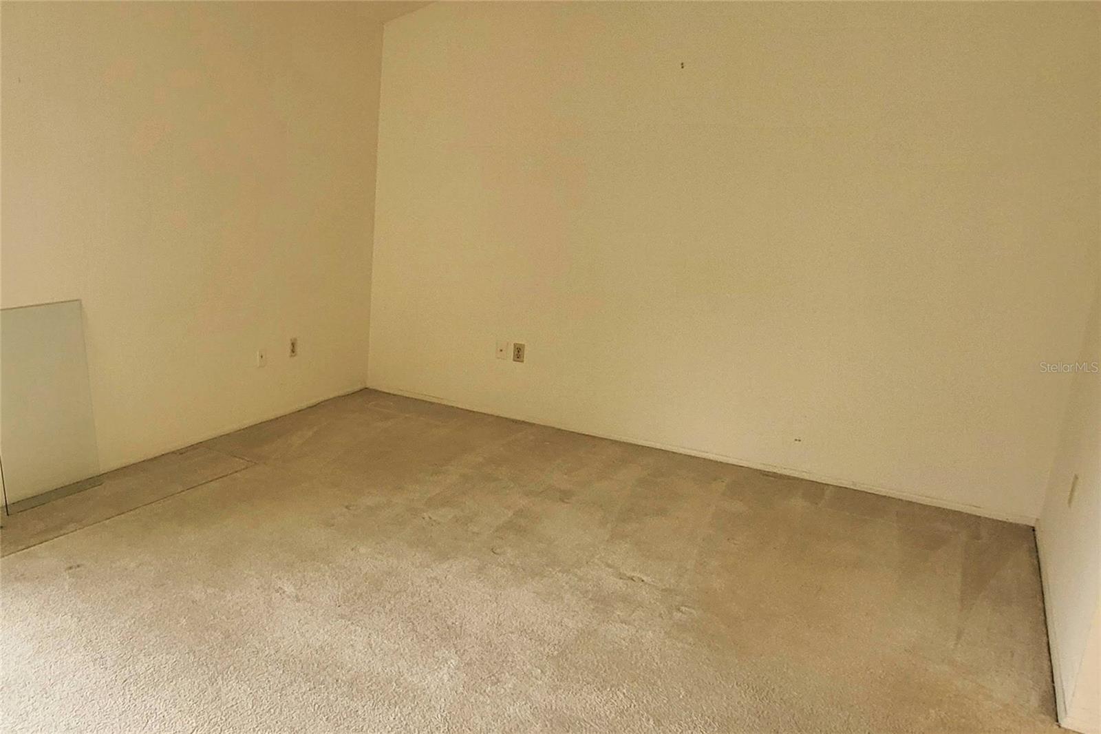 KNOLLS THE - Residential