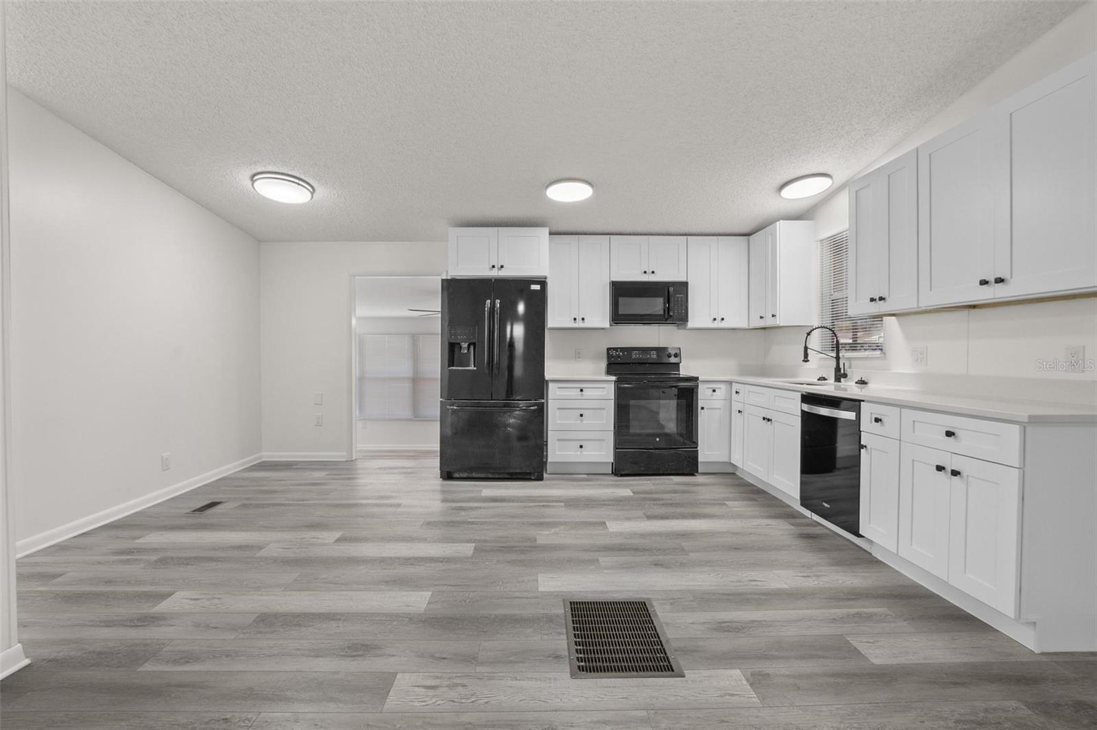 430 OAK RIDGE E