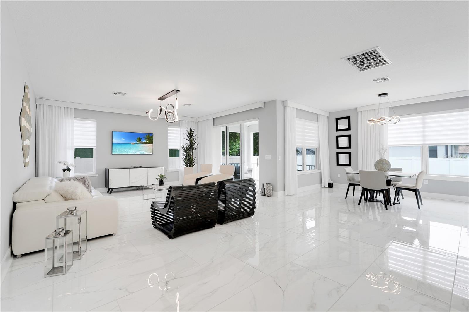 HOUR GLASS LAKE PARK - Residential