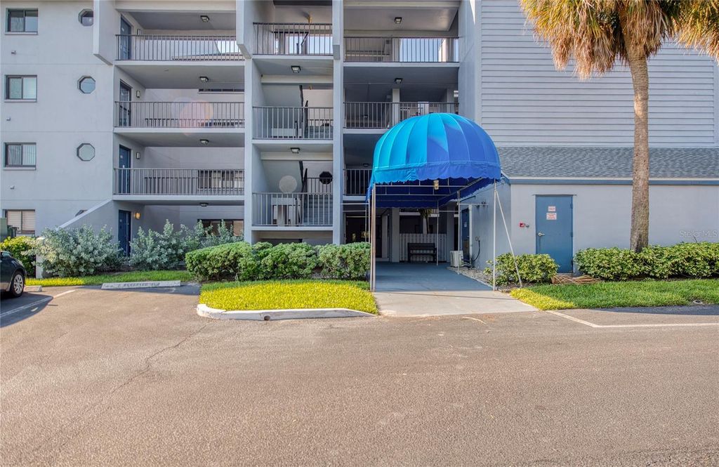 Photo of 9200 Park Boulevard #105, Seminole, FL 33777 (MLS # TB8429755)