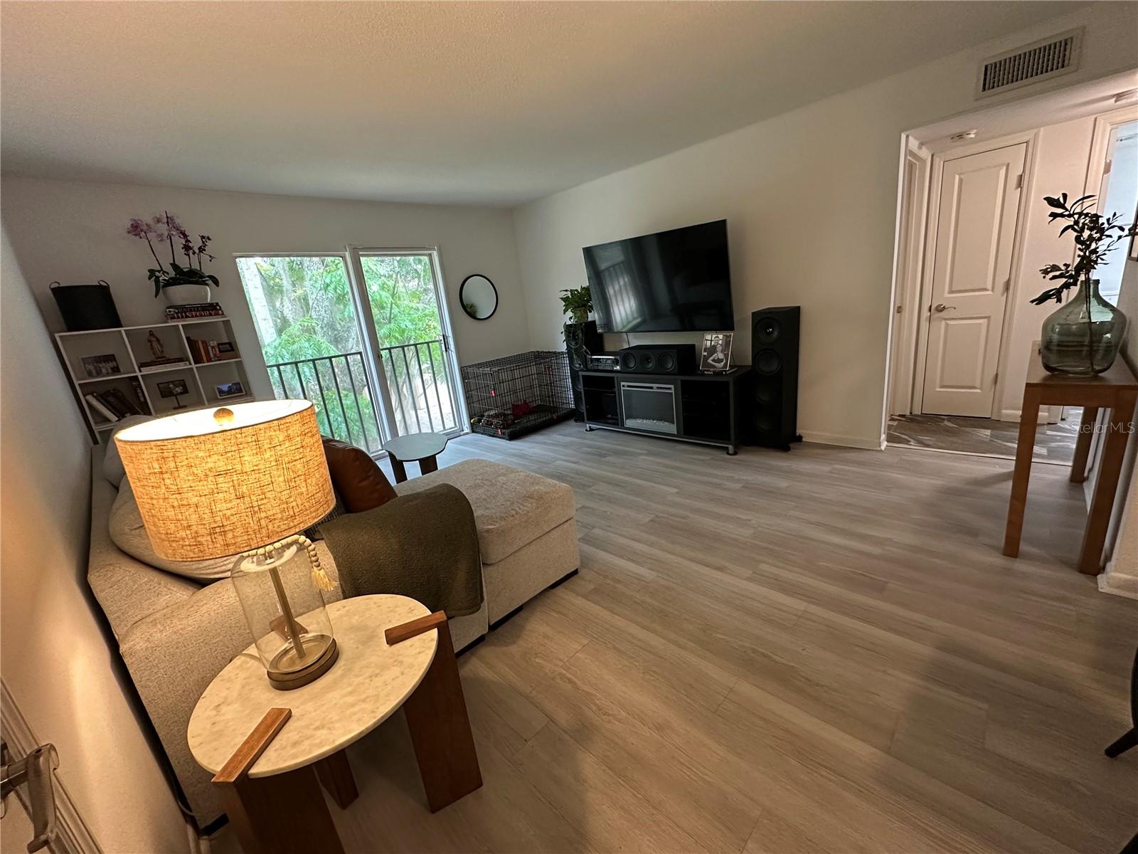 HAWTHORNE RESERVE - Residential