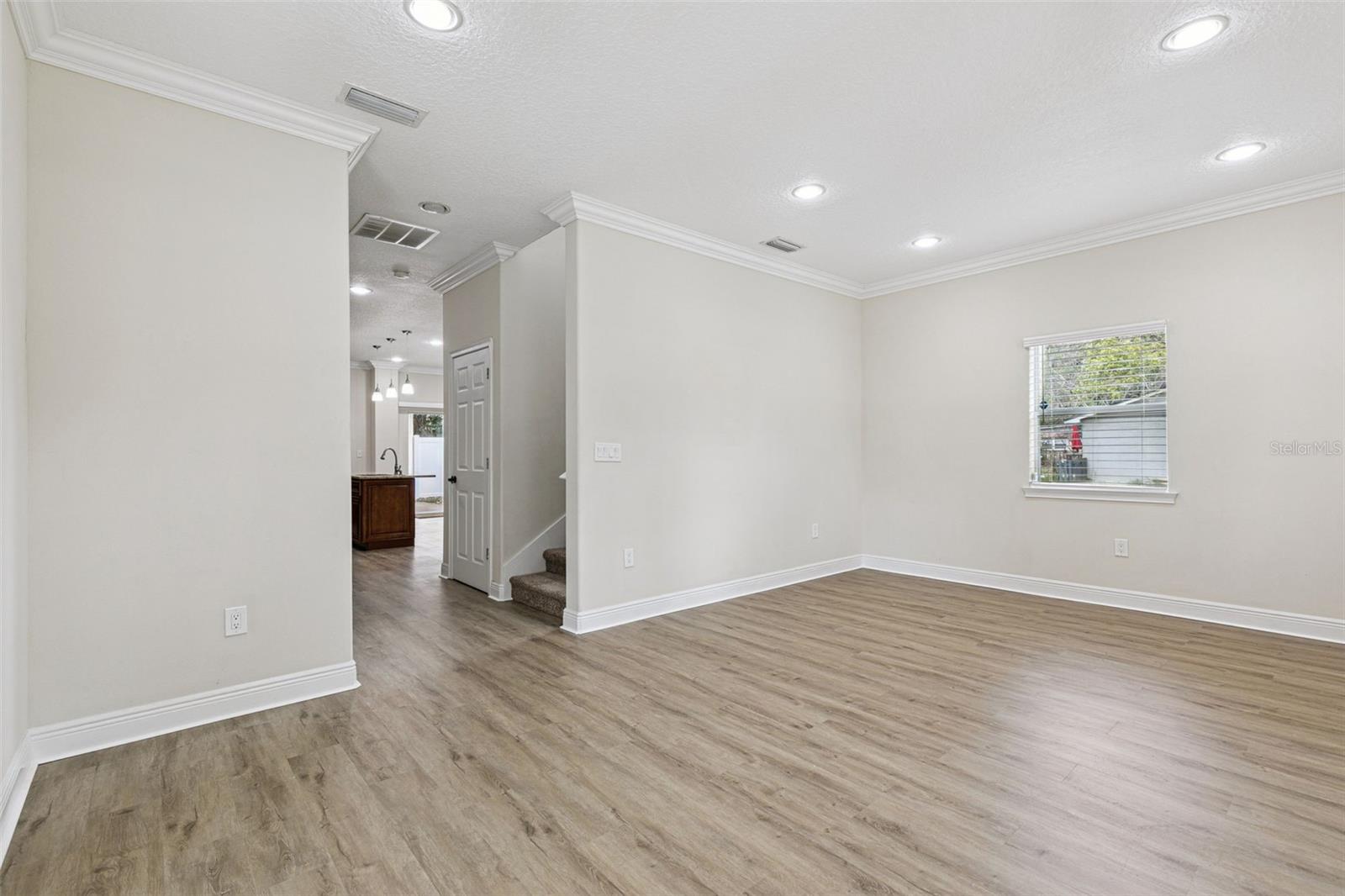 E E HARDYS SUB - Residential