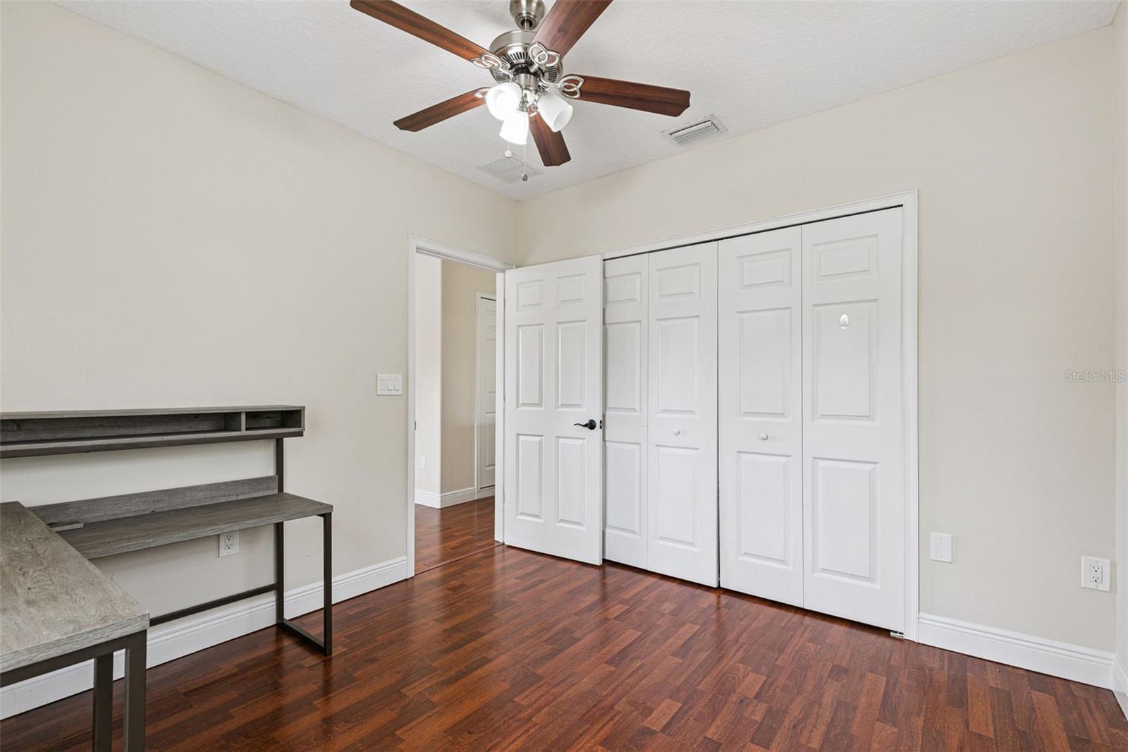 E E HARDYS SUB - Residential