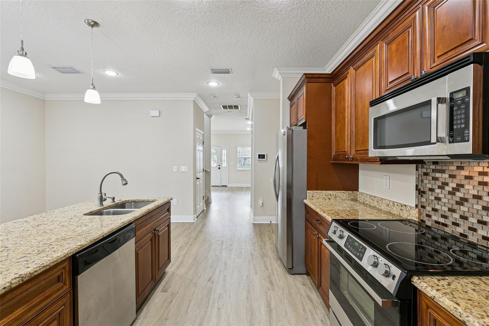 E E HARDYS SUB - Residential