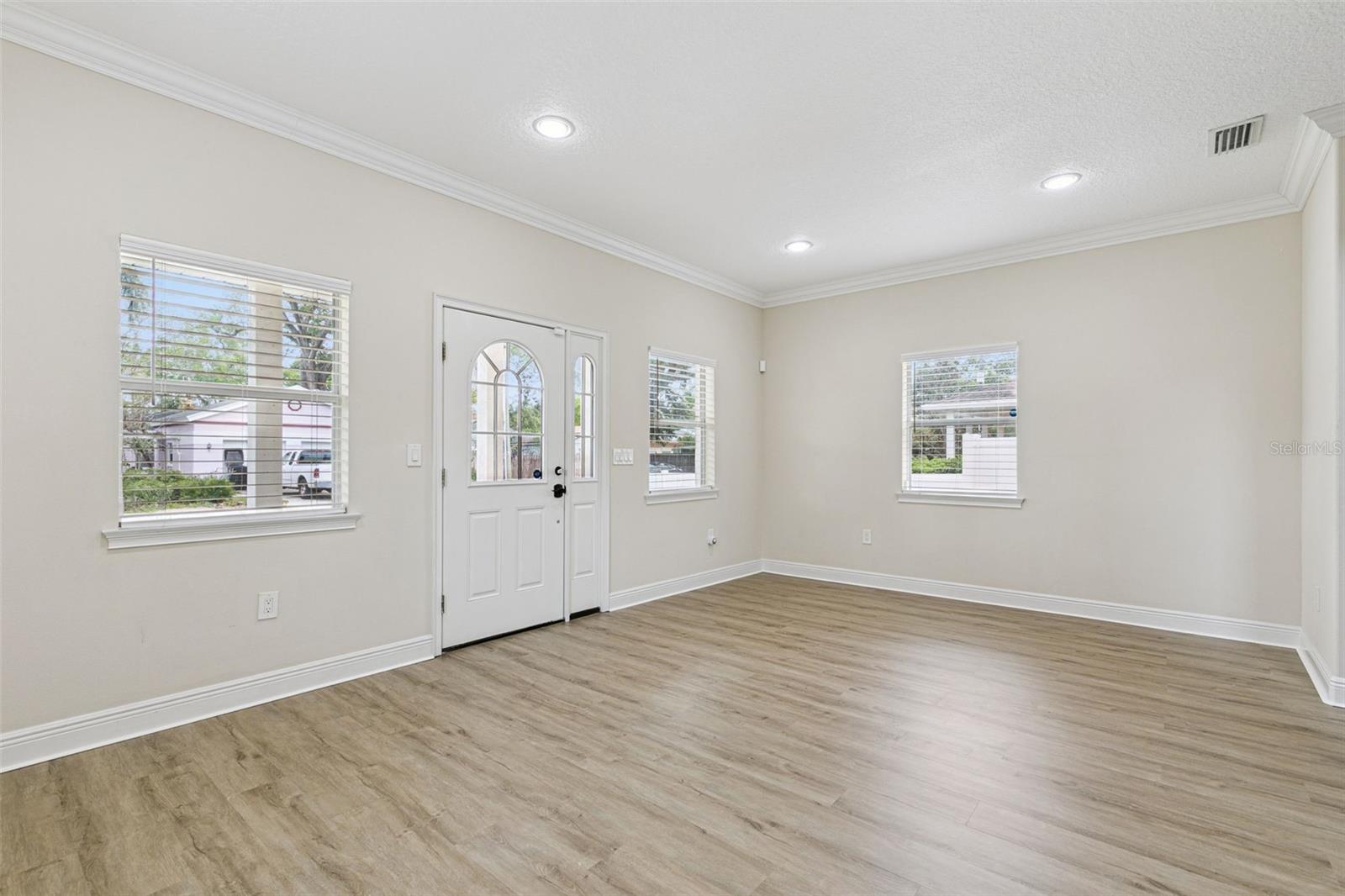 E E HARDYS SUB - Residential