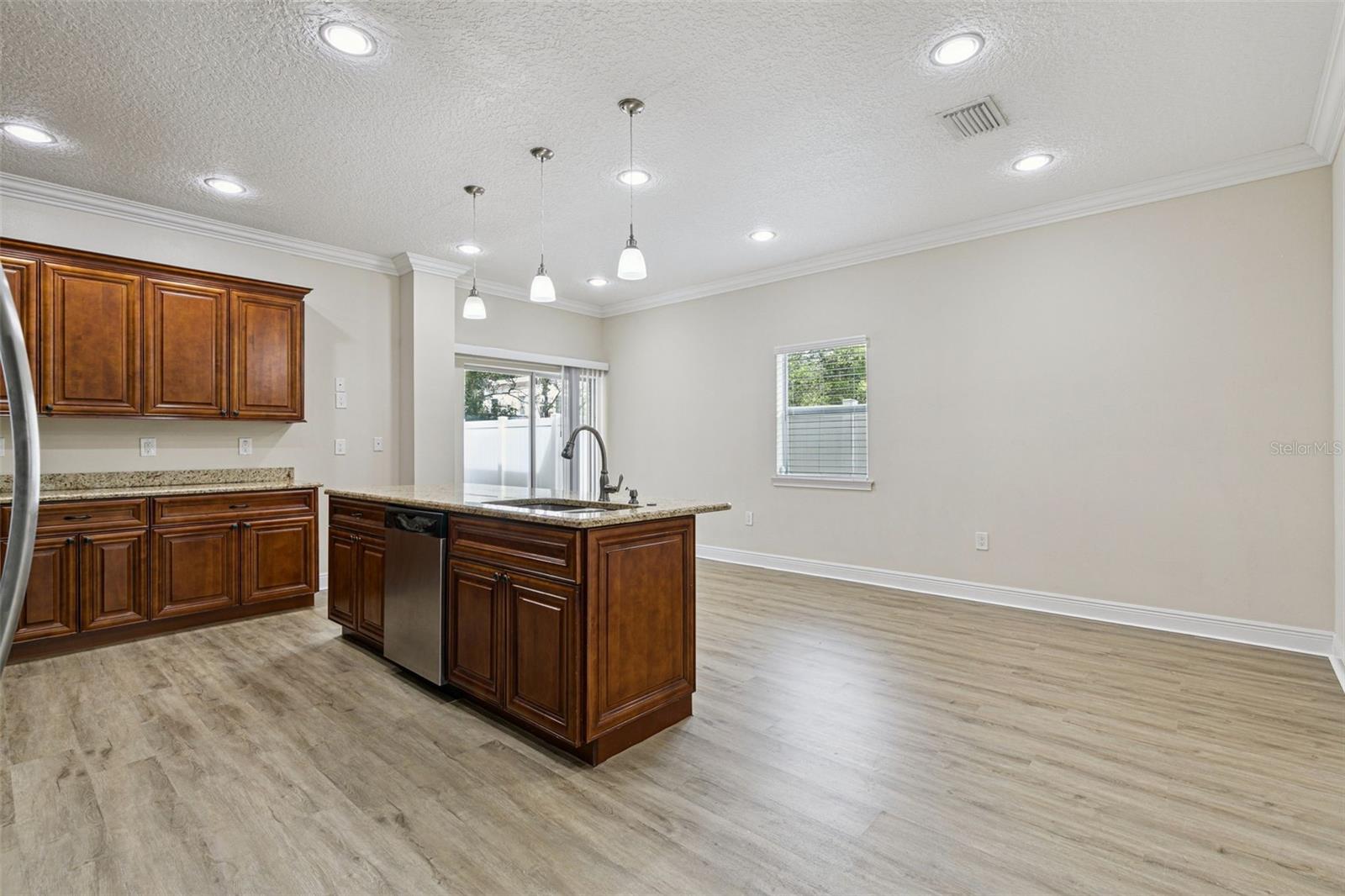 E E HARDYS SUB - Residential