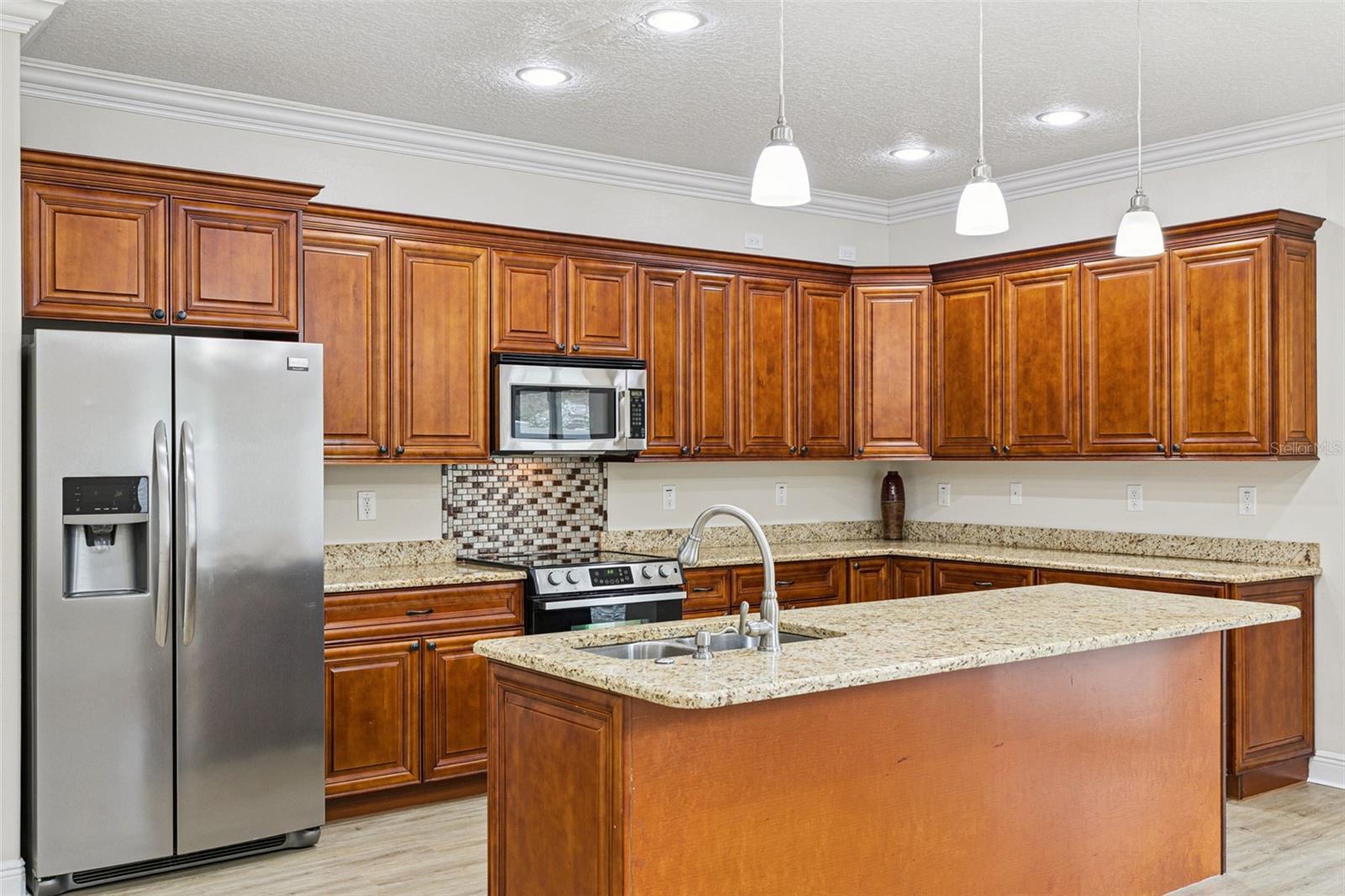 E E HARDYS SUB - Residential