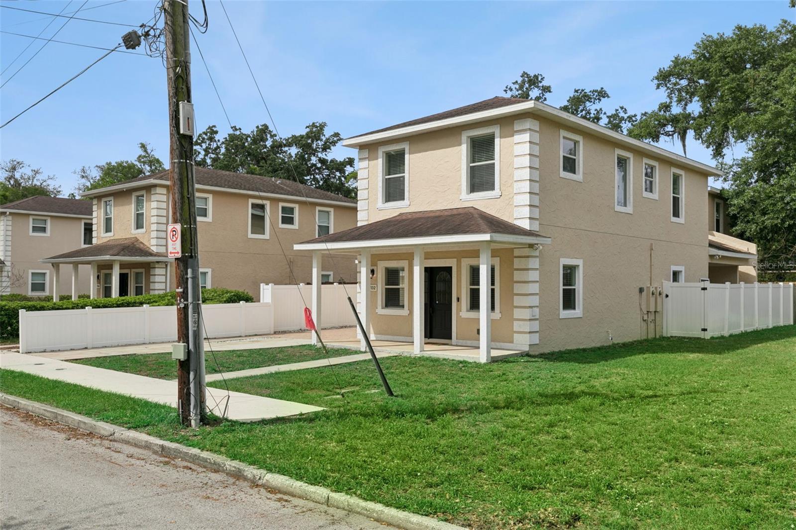 E E HARDYS SUB - Residential