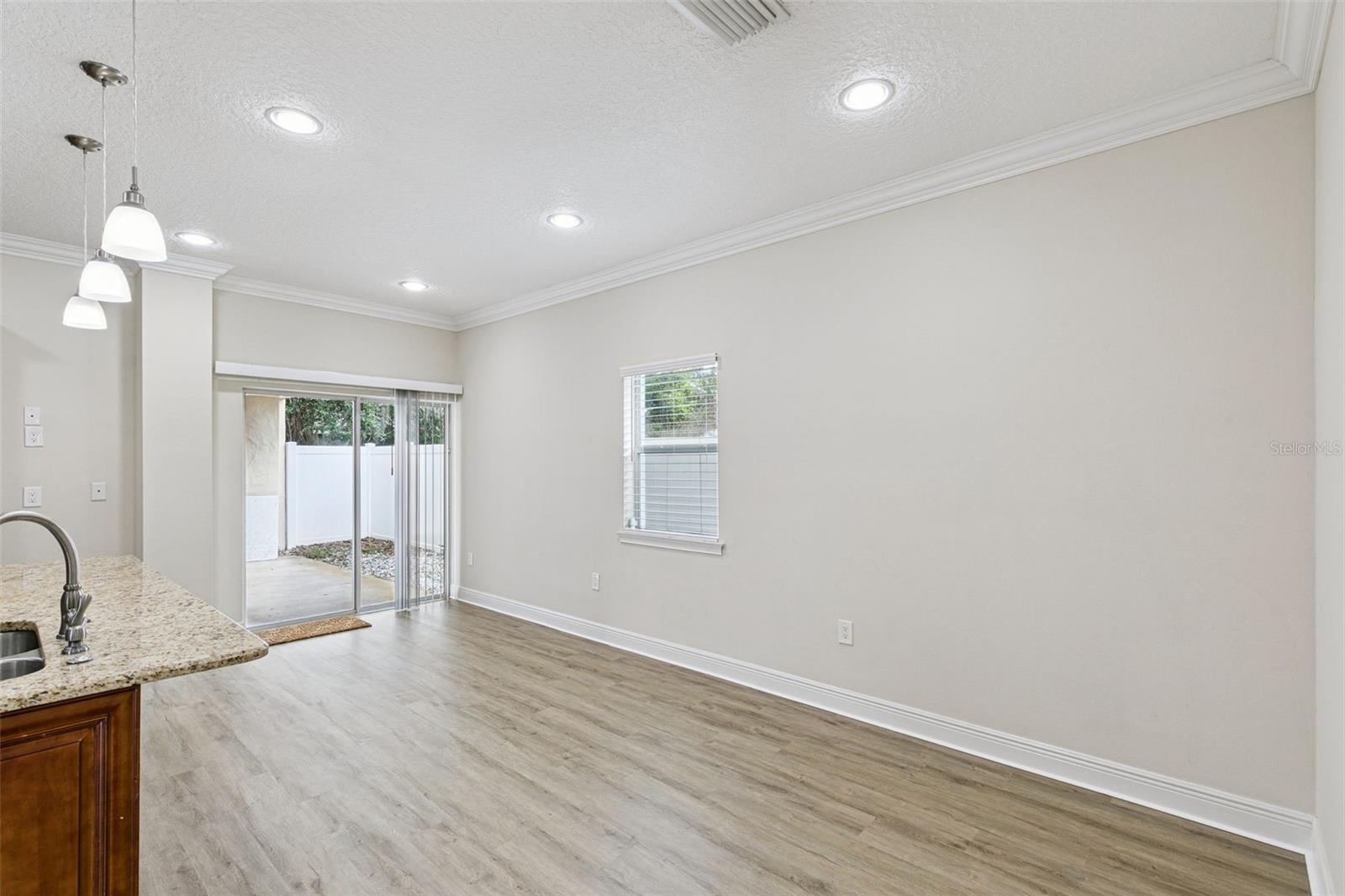 E E HARDYS SUB - Residential