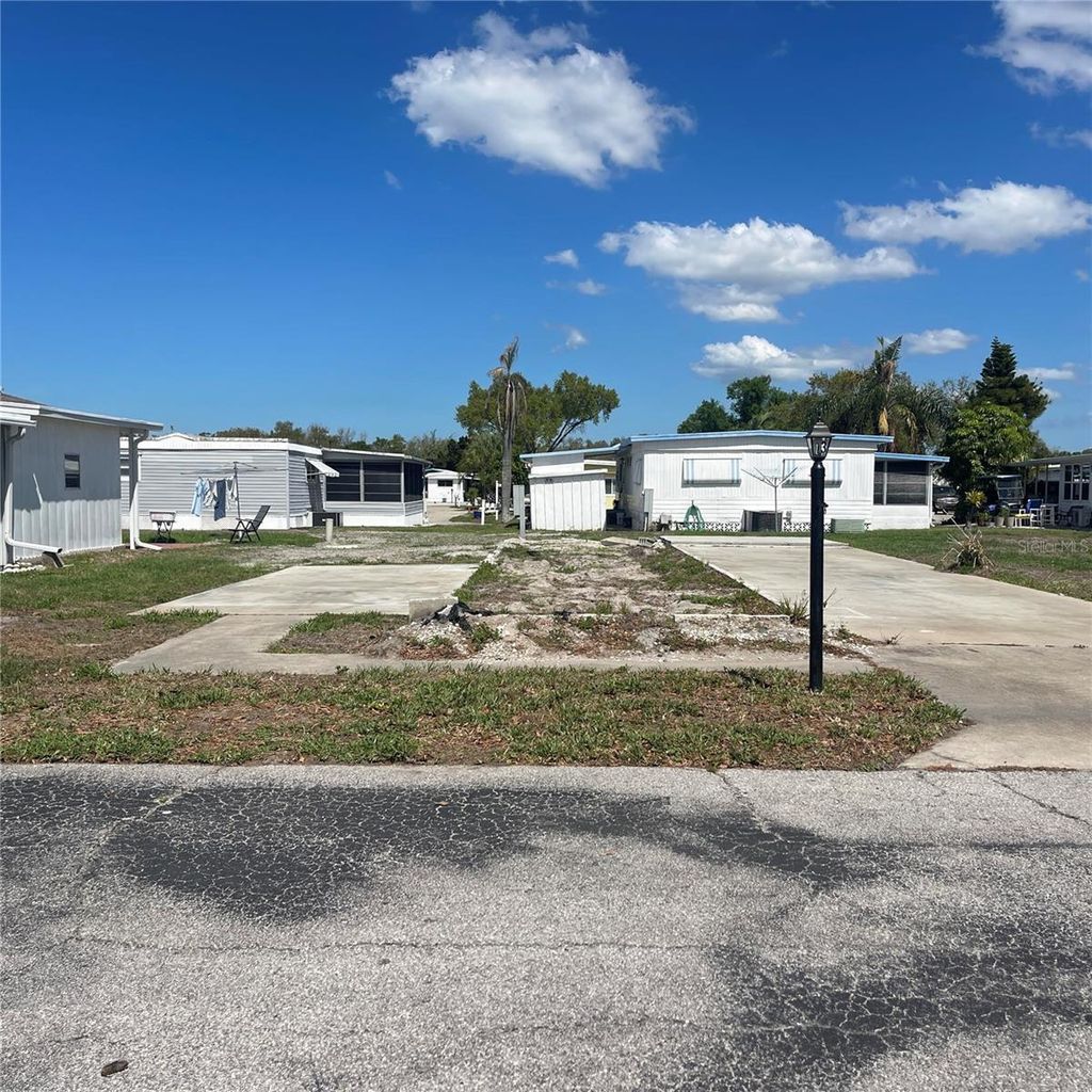 Photo of 420 49th Street E #13, Palmetto, FL 34221 (MLS # A4686085)