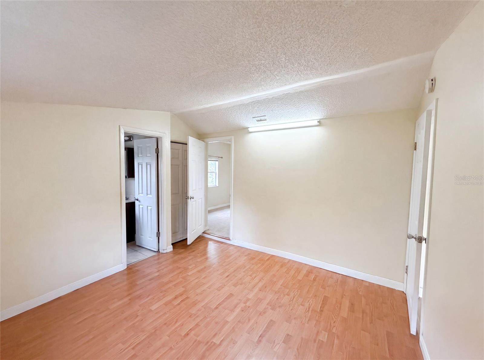 722 VIRGINIA LANE