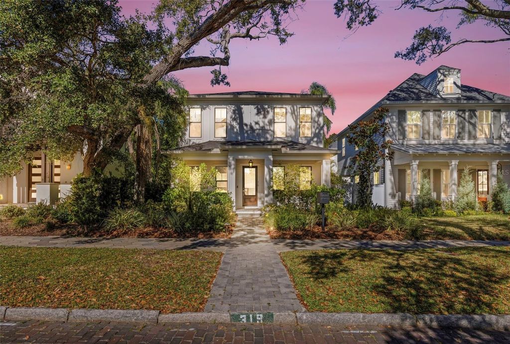 Photo of 319 12th Avenue NE, St Petersburg, FL 33701 (MLS # TB8442934)