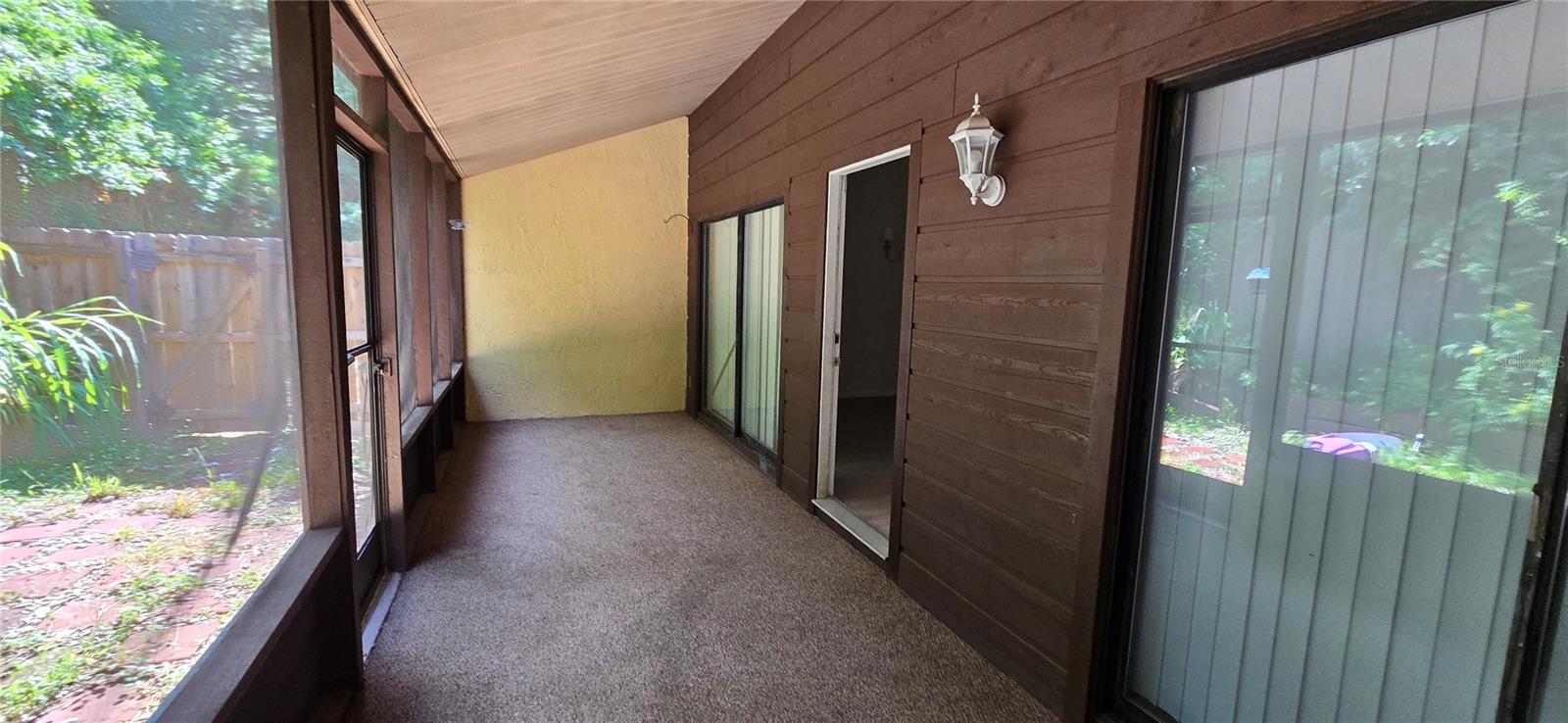 SPRINGTREE UNIT 03 - Residential Lease