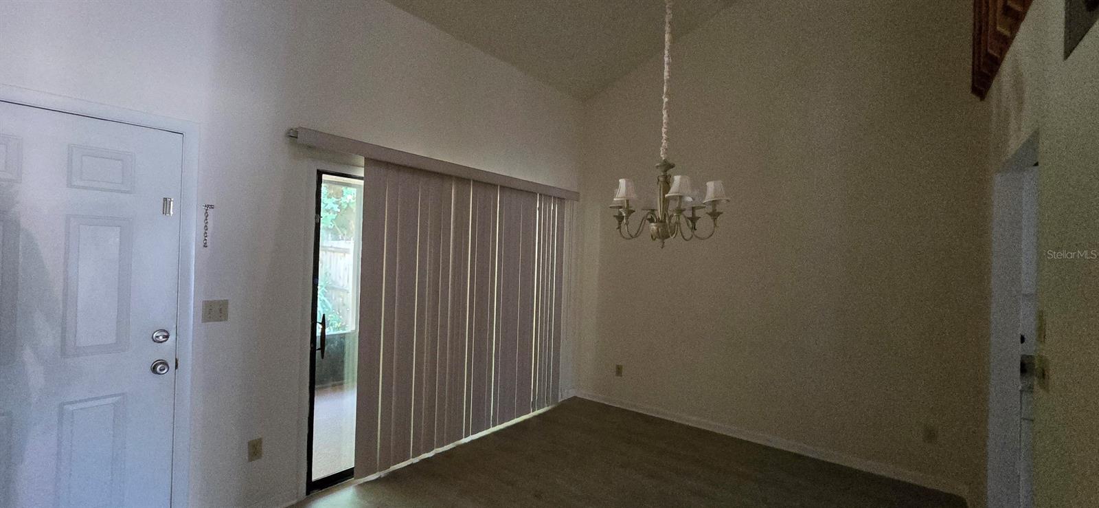 SPRINGTREE UNIT 03 - Residential Lease