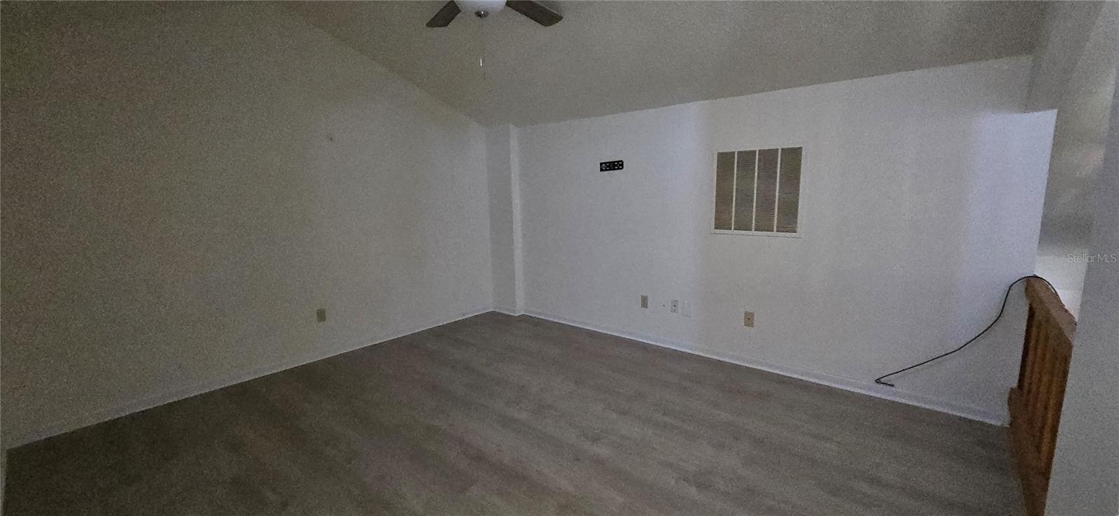 SPRINGTREE UNIT 03 - Residential Lease