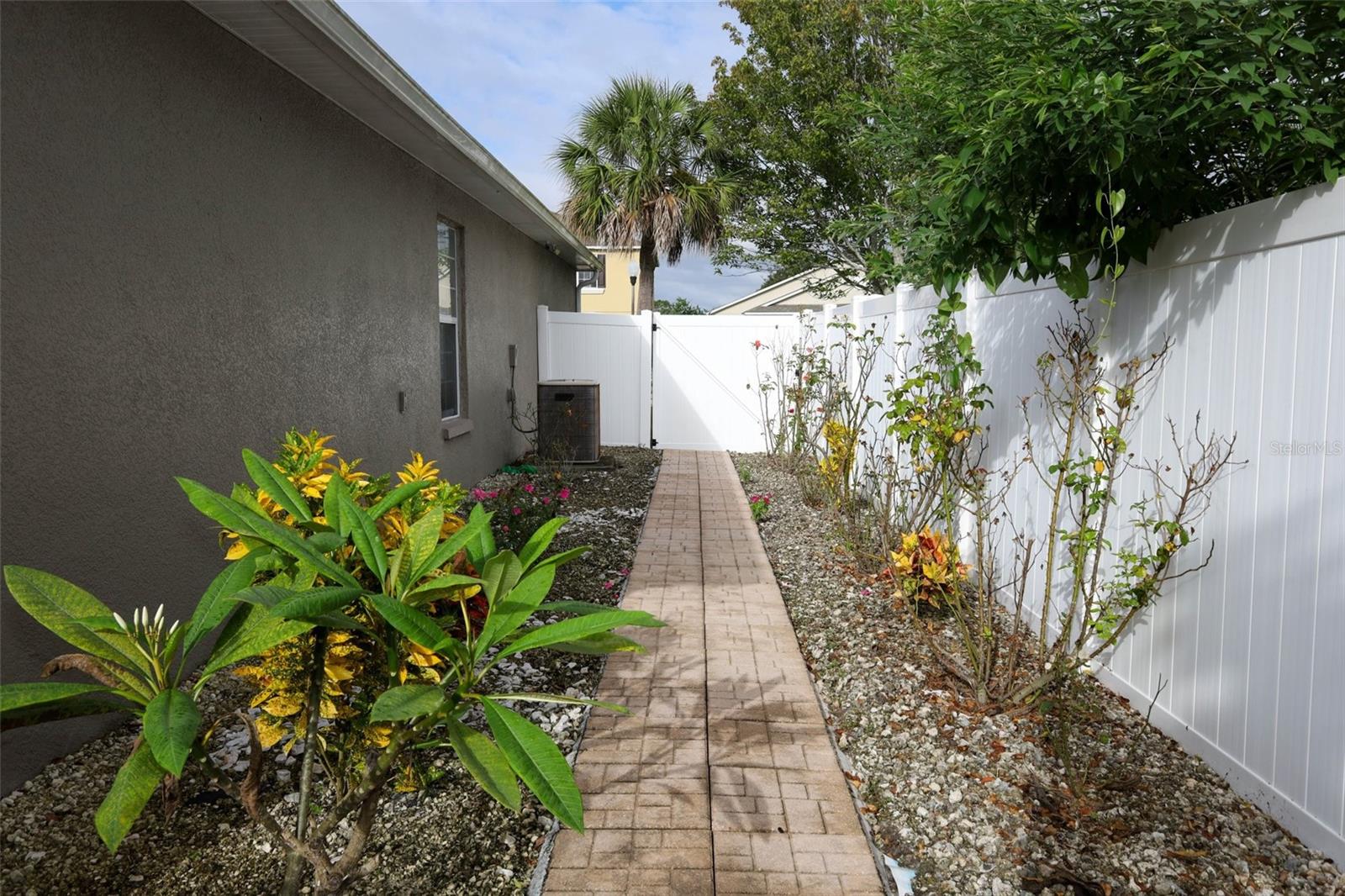 WATERFORD CHASE EAST - Residential