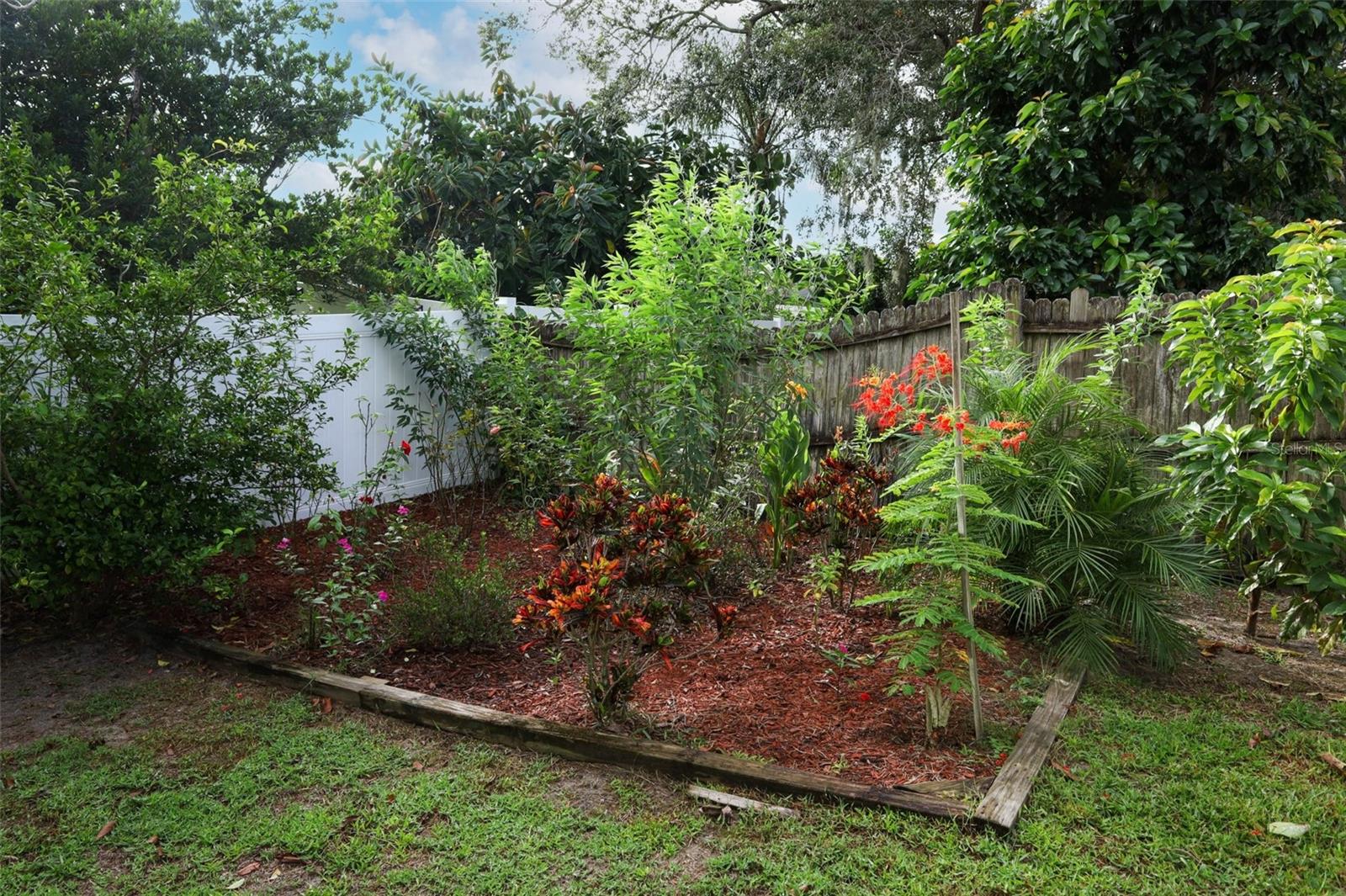 WATERFORD CHASE EAST - Residential