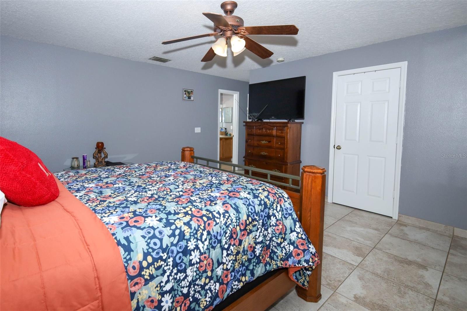 WATERFORD CHASE EAST - Residential