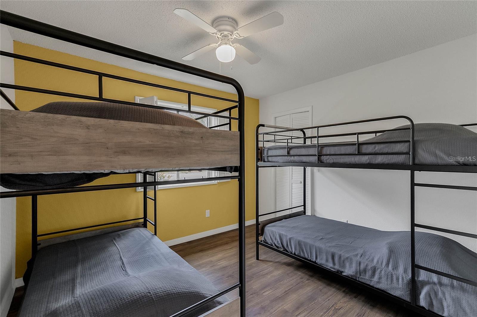 SHADOW BAY SPGS - Residential